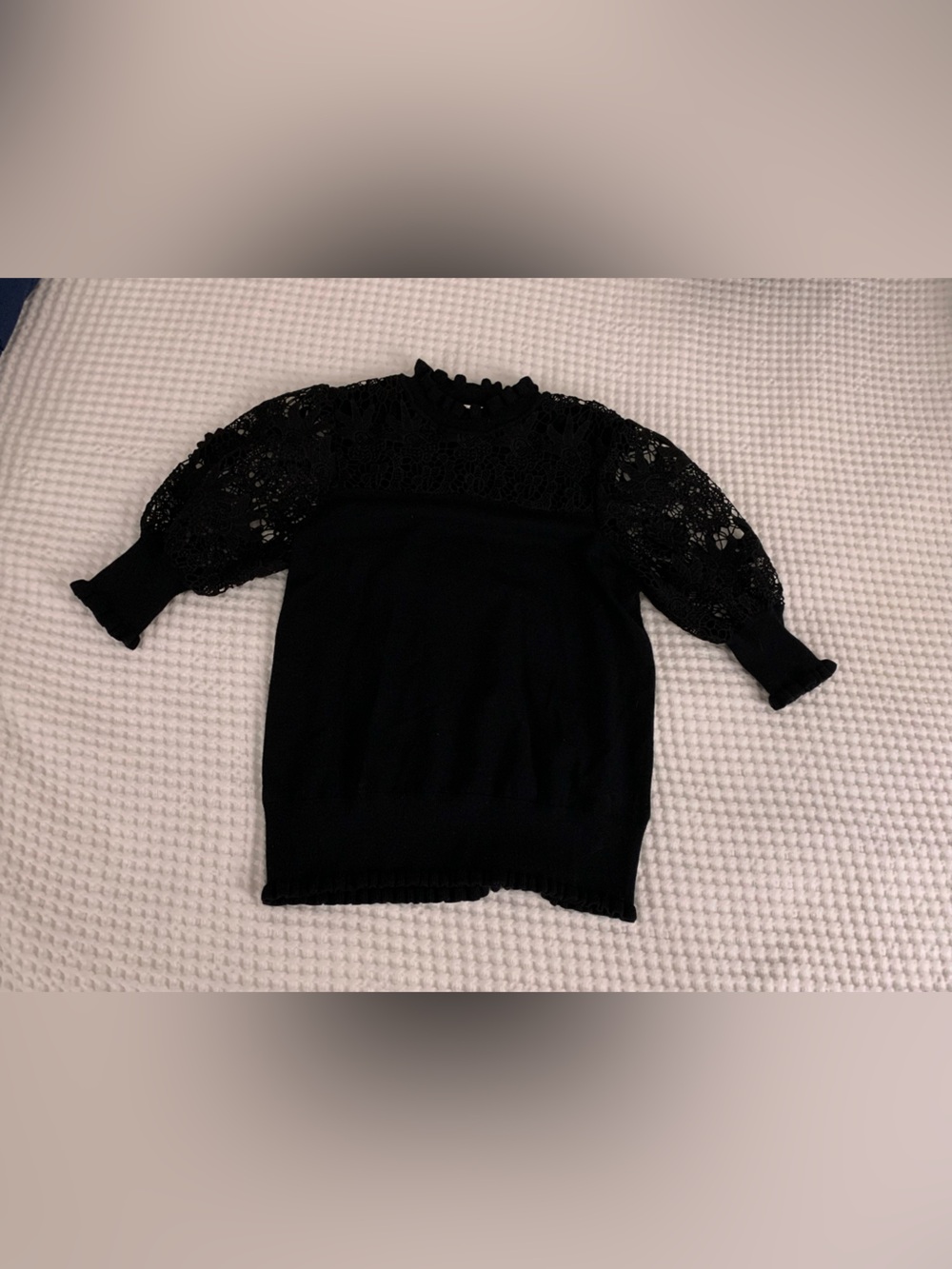 Elie Tahari Black Lace-Sleeve Crewneck Sweater Size Medium